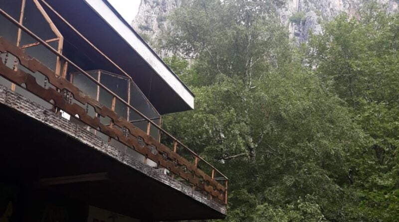 Дом на алпинист, Върхове