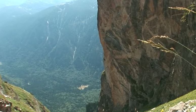 Белият улей, снимка: Скрийншот/YouTube