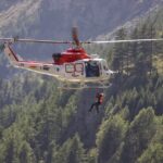 спасителен хеликоптер планина