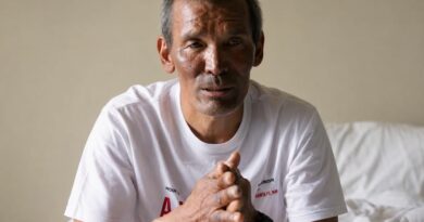 „Продължавам да се питам как съм жив“: Хилъри Дава разказа за шестте дни под Еверест (ВИДЕО)