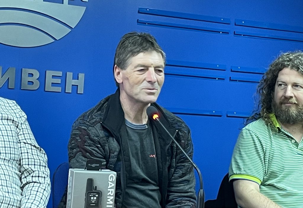 Господин Динев
