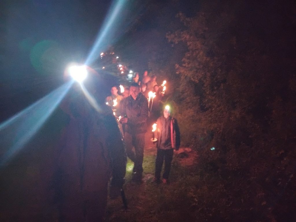 лакатник факелно шестви