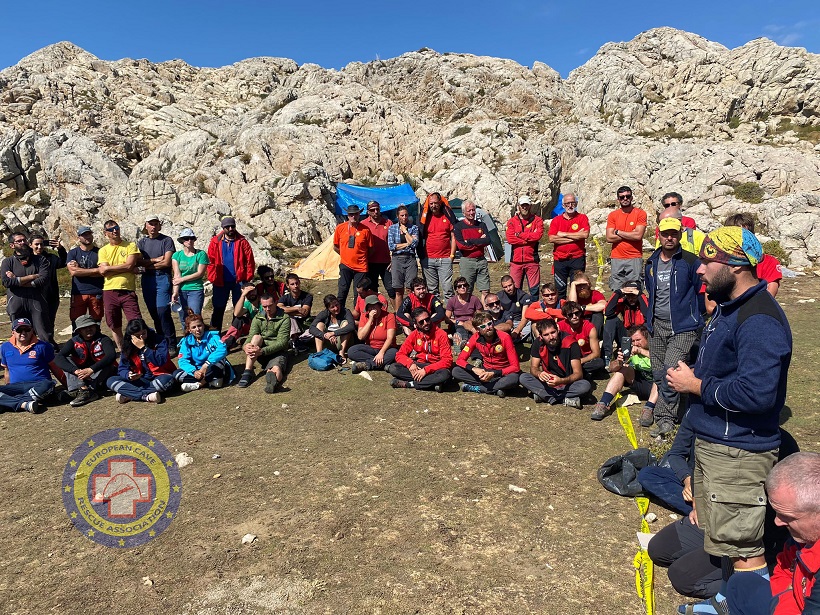 Спасителна операция в пещерата Морджа
