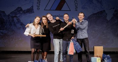 Носители на руски златен пикел