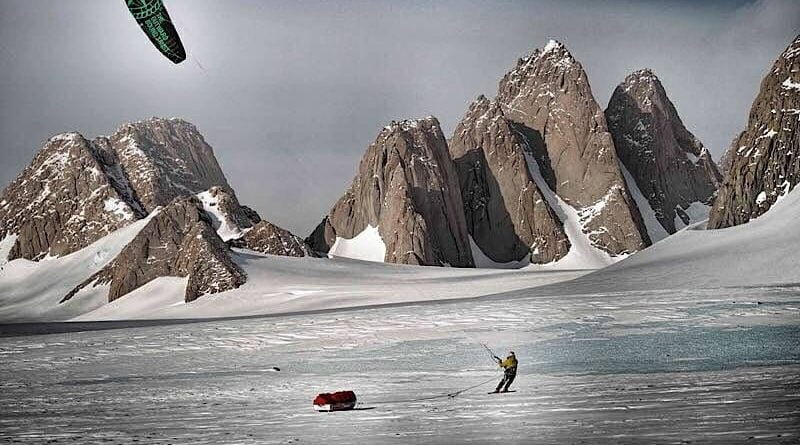 връх Спектър, Южен полюс