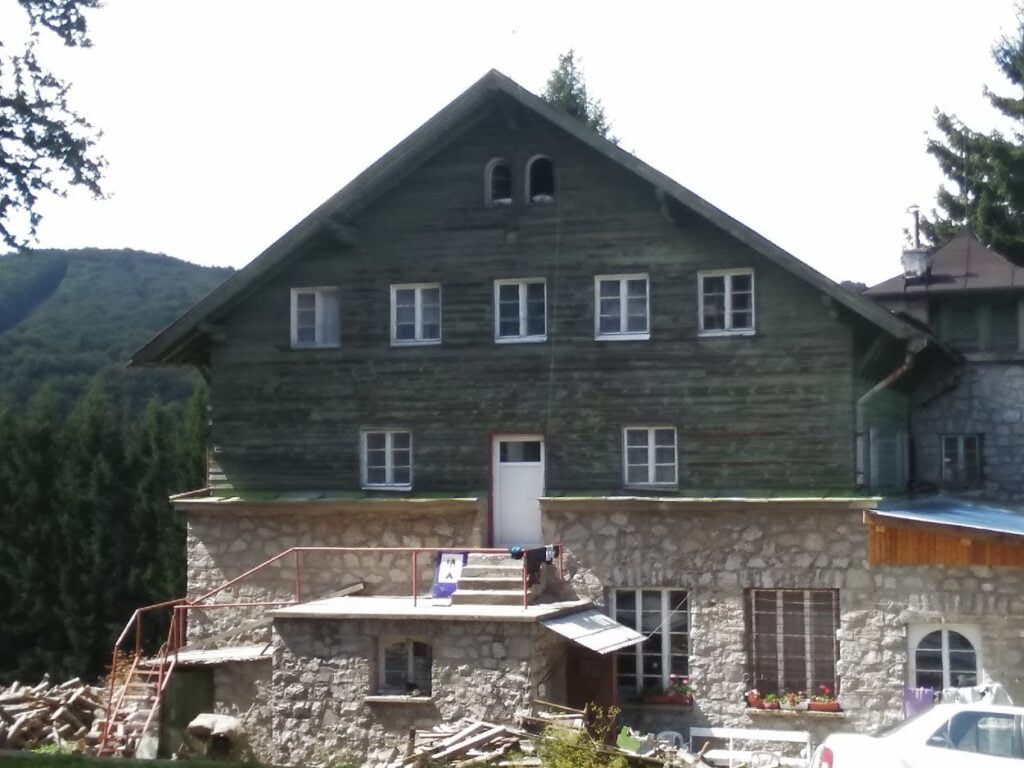 хижа Узана