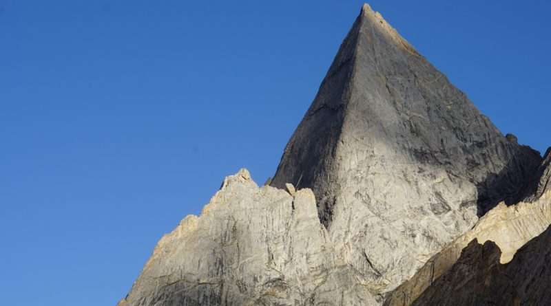 връх Найсер Брак, Върхове